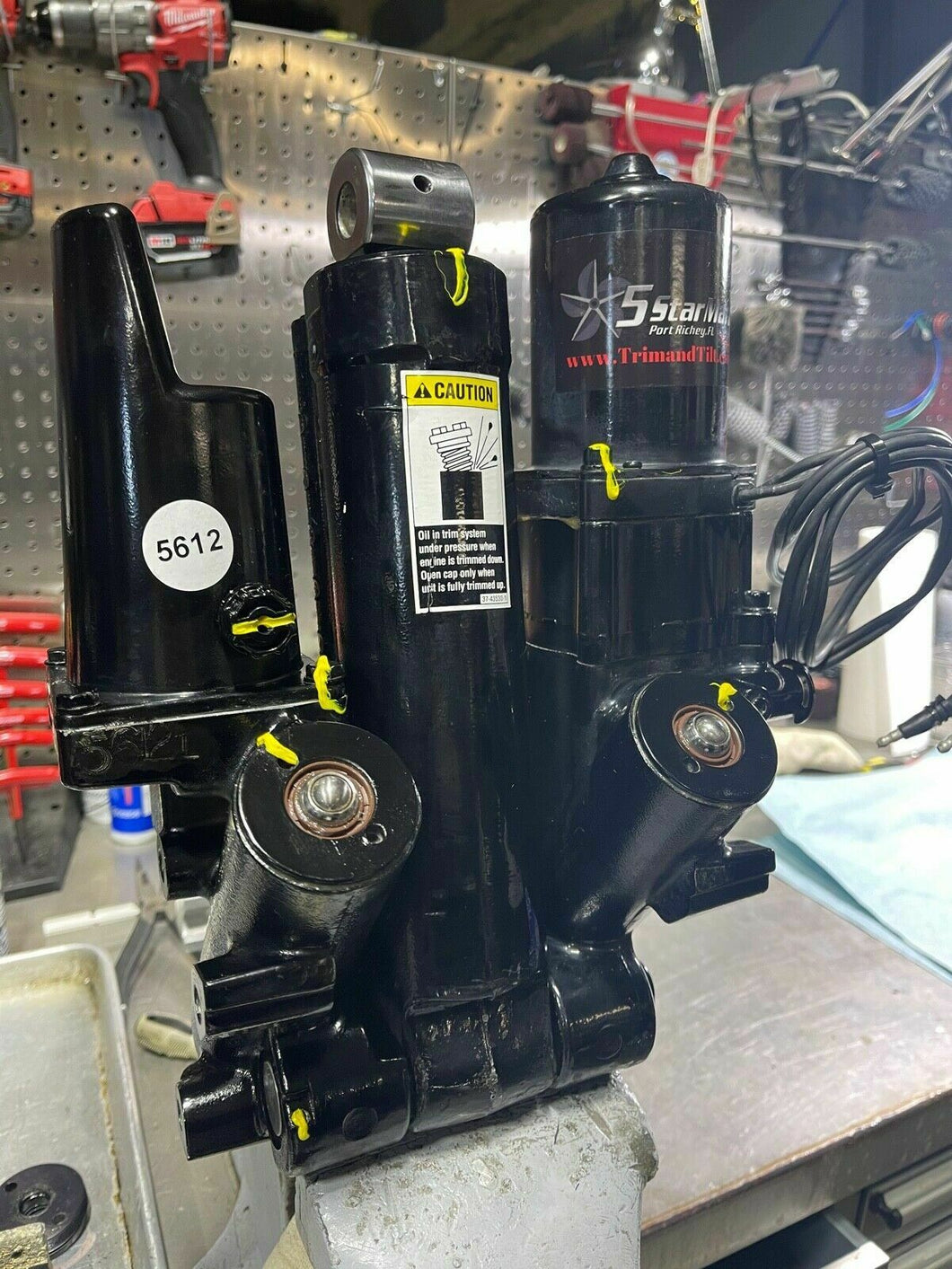 Remanufactured!! Mercury 135 150 175 200 225 250 EFI Optimax Tilt Trim Unit